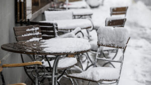 Kaltfront führt zu gesperrten Pässen und Temperaturrekorden