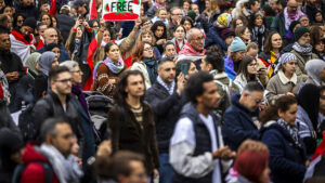 Über tausend Menschen an Demo für Palästina und Libanon in Zürich