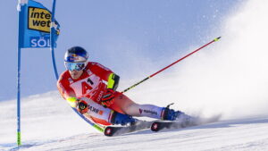 Odermatt out, Meillard Forfait, Hirscher im zweiten Lauf