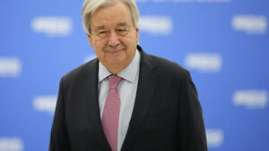 Guterres fordert in Russland Frieden für Nahost und Ukraine