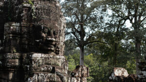 Kambodscha: Archäologen entdecken uralte Statuen in Angkor