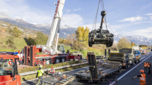 A9 im Unterwallis nach Unfall mit Armeecamions teilweise gesperrt