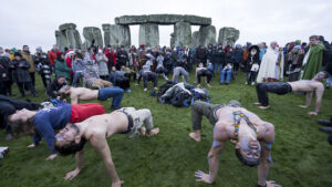 Tausende feiern Wintersonnenwende in Stonehenge