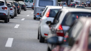 Zehn Kilometer Stau vor dem Gotthard-Nordportal