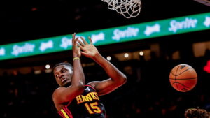 Capela mit Double-Double bei Sieg der Hawks