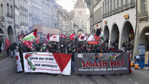 Mehrere Hundert WEF-Gegner demonstrieren in Bern