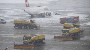 Viele Flüge von Zürich abgesagt wegen Schnee und gefrierendem Regen