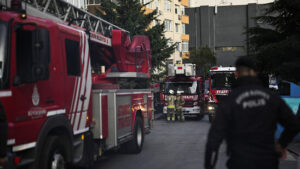 Mindestens zehn Tote bei Hotel-Brand in türkischem Skigebiet